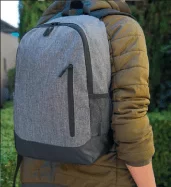 mochila en varios colores con logotipo productos textiles promocionales crea tu idea