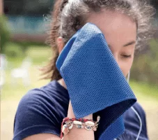 toalla personal con estuche productos de salud promocionales crea tu idea