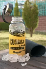cilindro de plastico transparente con tapa de metal productos de bebidas promocionales crea tu idea